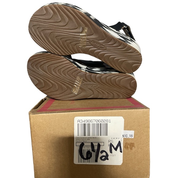 Clarks Collection Leather Heeled Wedge Sandal Valarie James SZ 6.5 Medium - Picture 7 of 8